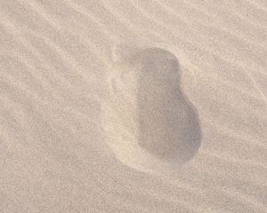 Preview wallpaper sand, footprints, beach