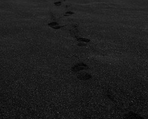 Preview wallpaper sand, traces, bw, granules