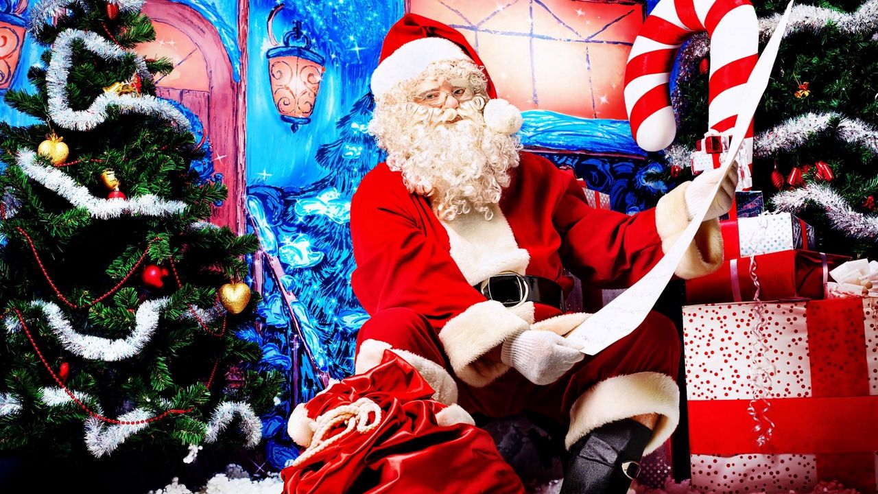 Wallpaper santa claus, look, door gifts, list, christmas, new year