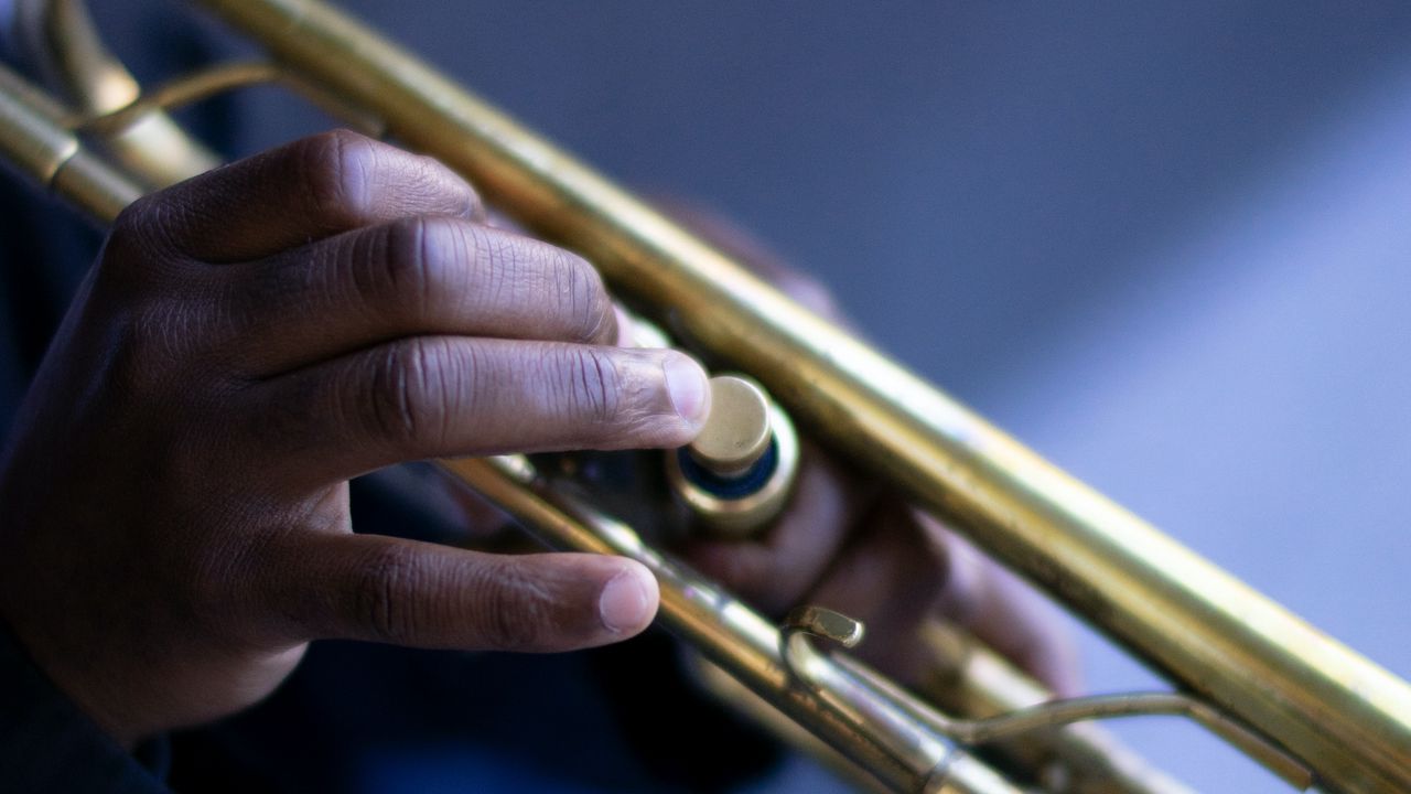 Wallpaper saxophone, hands, musician, music