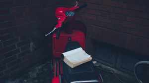 Preview wallpaper scooter, moped, book
