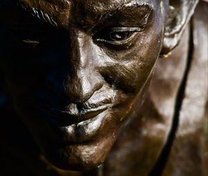 Preview wallpaper sculpture, face, bronze