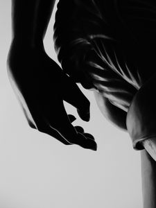 Preview wallpaper sculpture, hand, dark