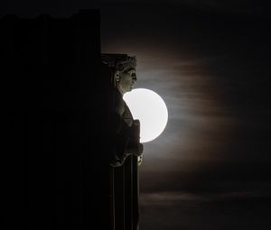 Preview wallpaper sculpture, profile, moon, dark