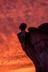 Preview wallpaper sculpture, silhouette, sky, sunset