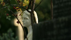 Preview wallpaper sculpture, statue, girl, garden