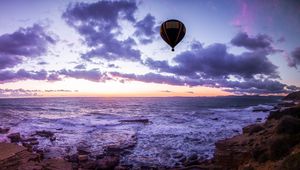 Preview wallpaper sea, air balloon, horizon, surf