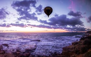 Preview wallpaper sea, air balloon, horizon, surf