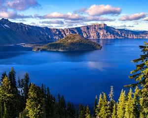 Preview wallpaper sea, bay, mountains, landscape, trees, nature