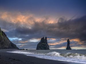 Preview wallpaper sea, beach, rocks, waves, shore