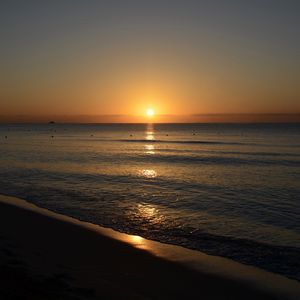Preview wallpaper sea, beach, sunset, ebb, sun, reflection