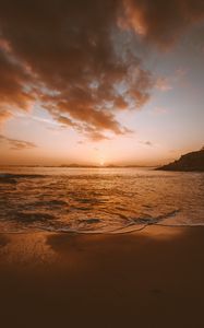 Preview wallpaper sea, beach, sunset, dusk, landscape