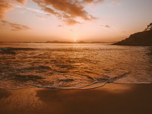 Preview wallpaper sea, beach, sunset, dusk, landscape