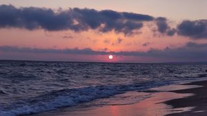 Preview wallpaper sea, beach, sunset, waves, horizon