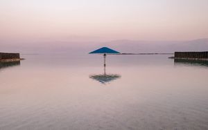 Preview wallpaper sea, beach, umbrella, water, reflection