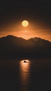 Preview wallpaper sea, boat, mountains, moon, night