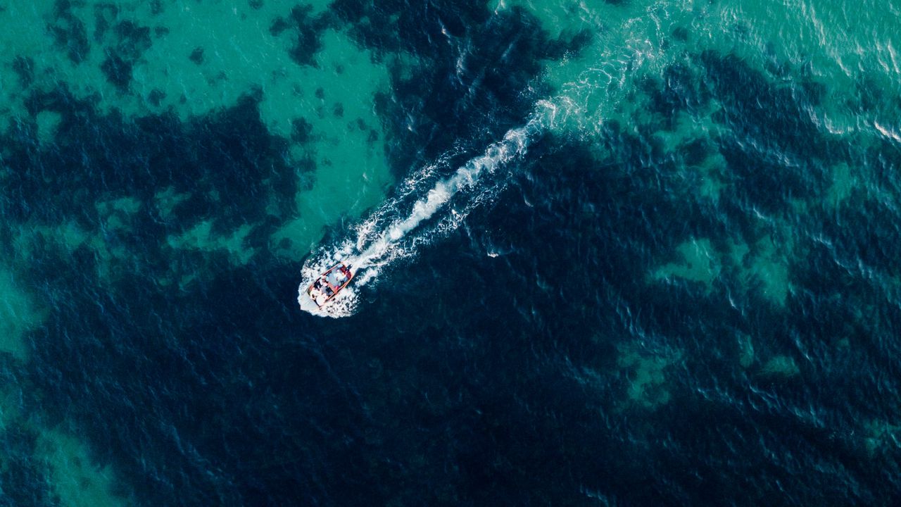 Wallpaper sea, boat, rock, aerial view