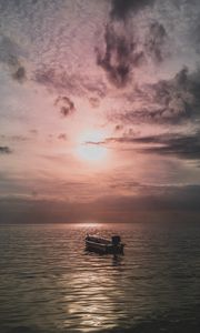 Preview wallpaper sea, boat, sunset, dusk, evening