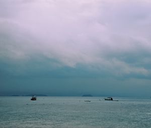 Preview wallpaper sea, boats, horizon, sky, blue