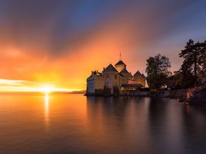Preview wallpaper sea, castle, sunset, horizon, sky