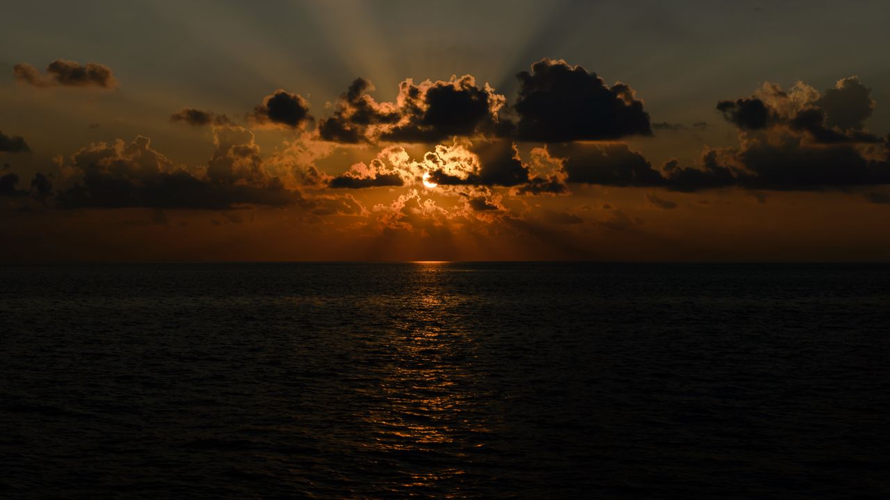 Wallpaper sea, clouds, twilight, dark