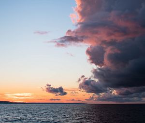 Preview wallpaper sea, clouds, water, horizon