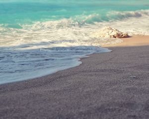 Preview wallpaper sea, coast, beach, sand, wave, stone, macro, grains