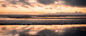 Preview wallpaper sea, coast, dusk, clouds, waves