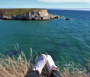 Preview wallpaper sea, coast, feet, view, landscape