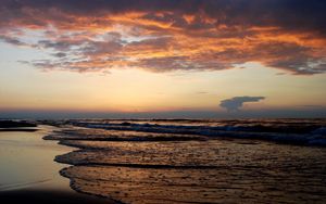 Preview wallpaper sea, coast, sand, wet, clouds, air, evening