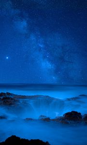 Preview wallpaper sea, coast, starry sky, night