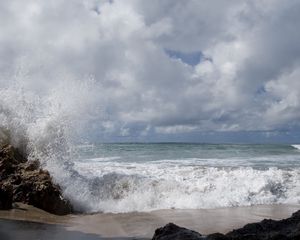 Preview wallpaper sea, coast, stones, foam