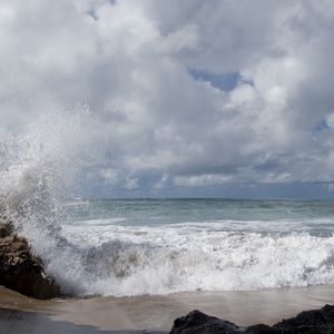 Preview wallpaper sea, coast, stones, foam