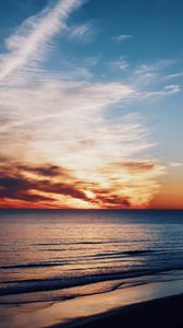 Preview wallpaper sea, coast, sunset, clouds, horizon, twilight, porous