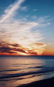 Preview wallpaper sea, coast, sunset, clouds, horizon, twilight, porous