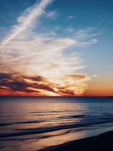 Preview wallpaper sea, coast, sunset, clouds, horizon, twilight, porous