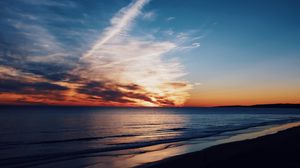 Preview wallpaper sea, coast, sunset, clouds, horizon, twilight, porous