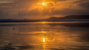 Preview wallpaper sea, coast, sunset, water, sunlight