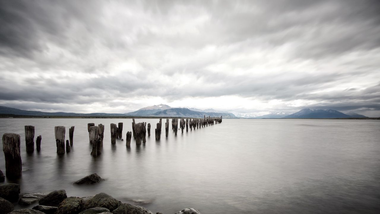 Wallpaper sea, distance, mountains, pillars