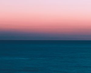 Preview wallpaper sea, dusk, moon, horizon, landscape