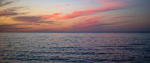 Preview wallpaper sea, dusk, water, waves, horizon