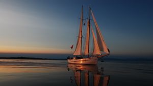 Preview wallpaper sea, evening, yacht, reflections, sunset sail, vacation