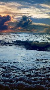 Preview wallpaper sea, foam, clouds, volume, shadows, wave, horizon, merge, terribly