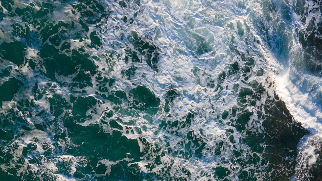 Wallpaper sea, foam, waves, aerial view, wavy