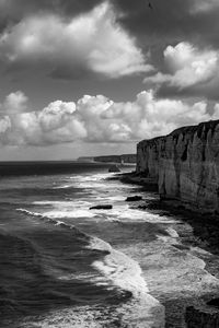 Preview wallpaper sea, foam, waves, rocks, cliff, black and white