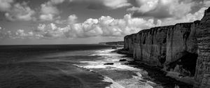 Preview wallpaper sea, foam, waves, rocks, cliff, black and white