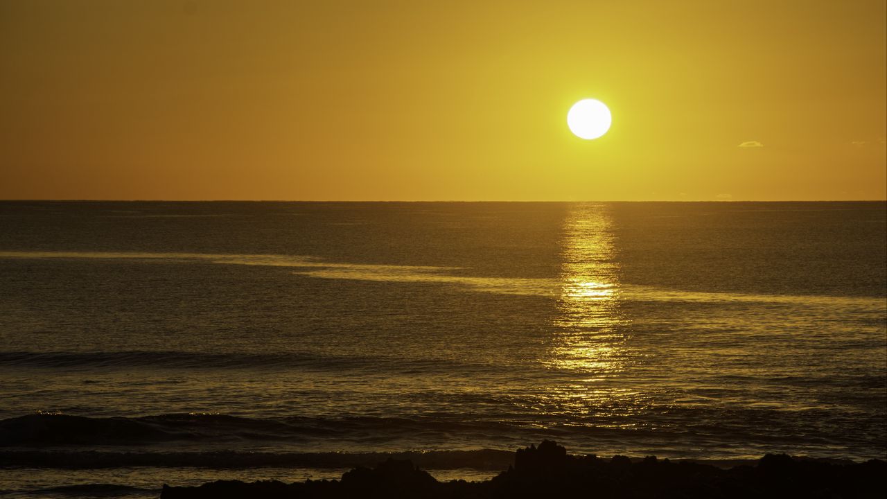 Wallpaper sea, glare, sunset, sun