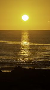 Preview wallpaper sea, glare, sunset, sun