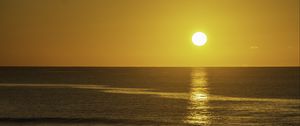Preview wallpaper sea, glare, sunset, sun