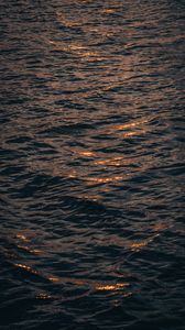 Preview wallpaper sea, glare, waves, water, distortion